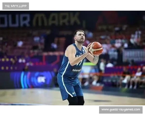 最佳一阵：东契奇、施罗德、小瓦格纳、字母哥、申京